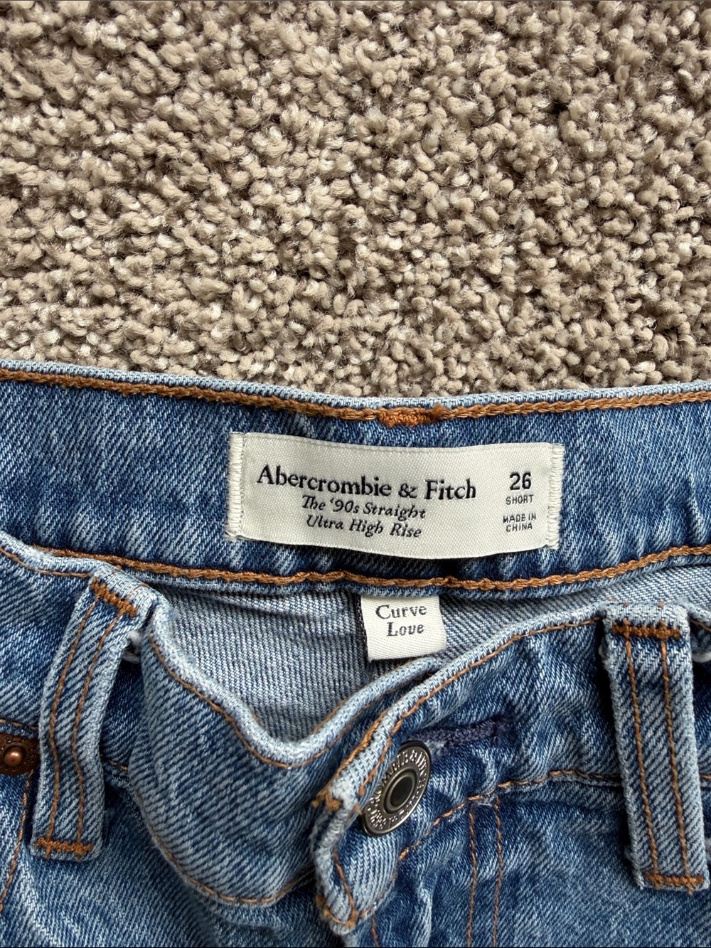 Abercrombie & Fitch Two Toned Women’s Straight-Leg Light Blue Jeans, Curve Love - Picture 3 of 6
